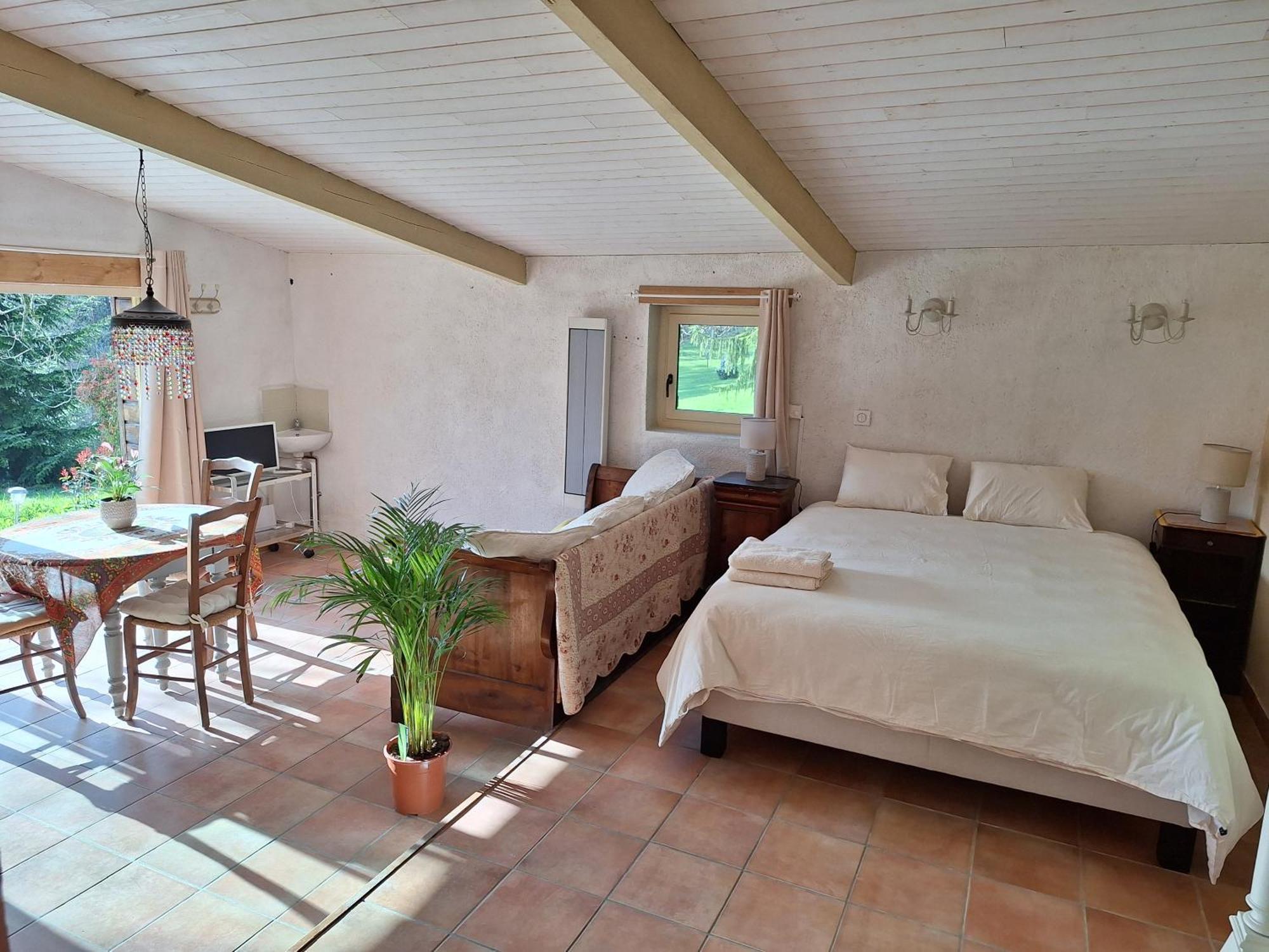 Хостел La Ferme Du Soleillal - Adult Only Campagne  Экстерьер фото